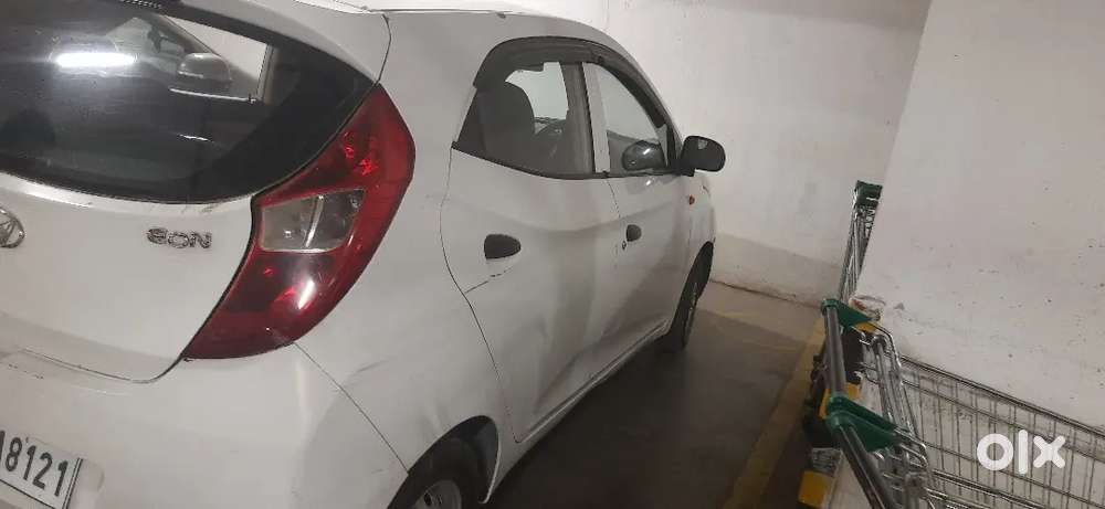 Hyundai EON 2017 Petrol Well Maintained
