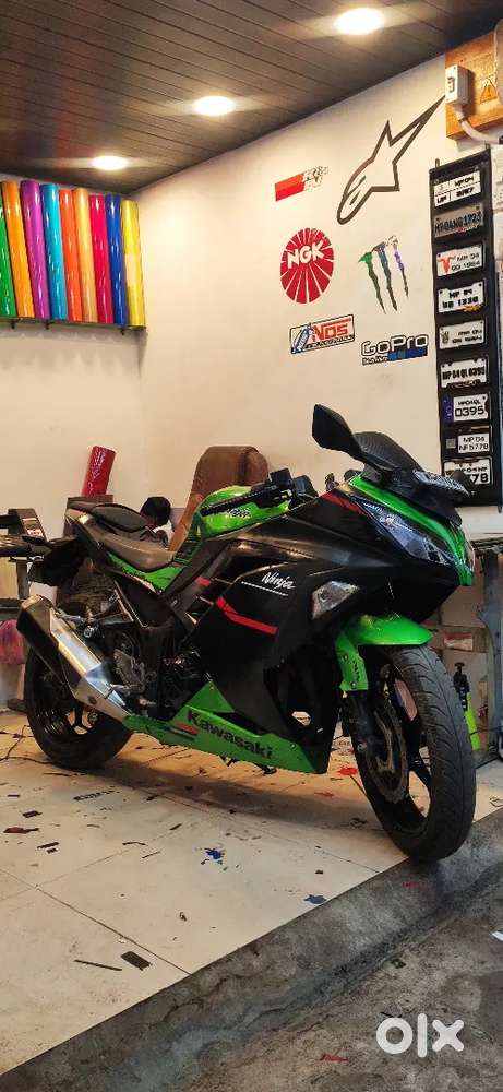 Kawasaki ninja 300 (2019)