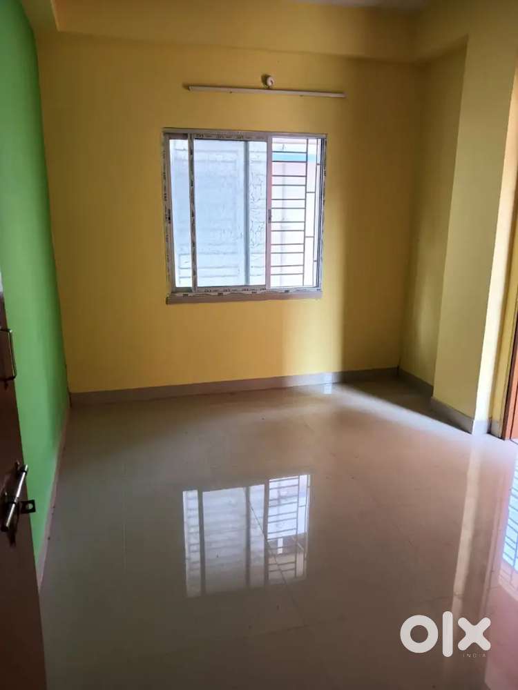 2bhk flat _ bedroom 2  bathroom 2  dinning 1 kitchen 1 balcony 1