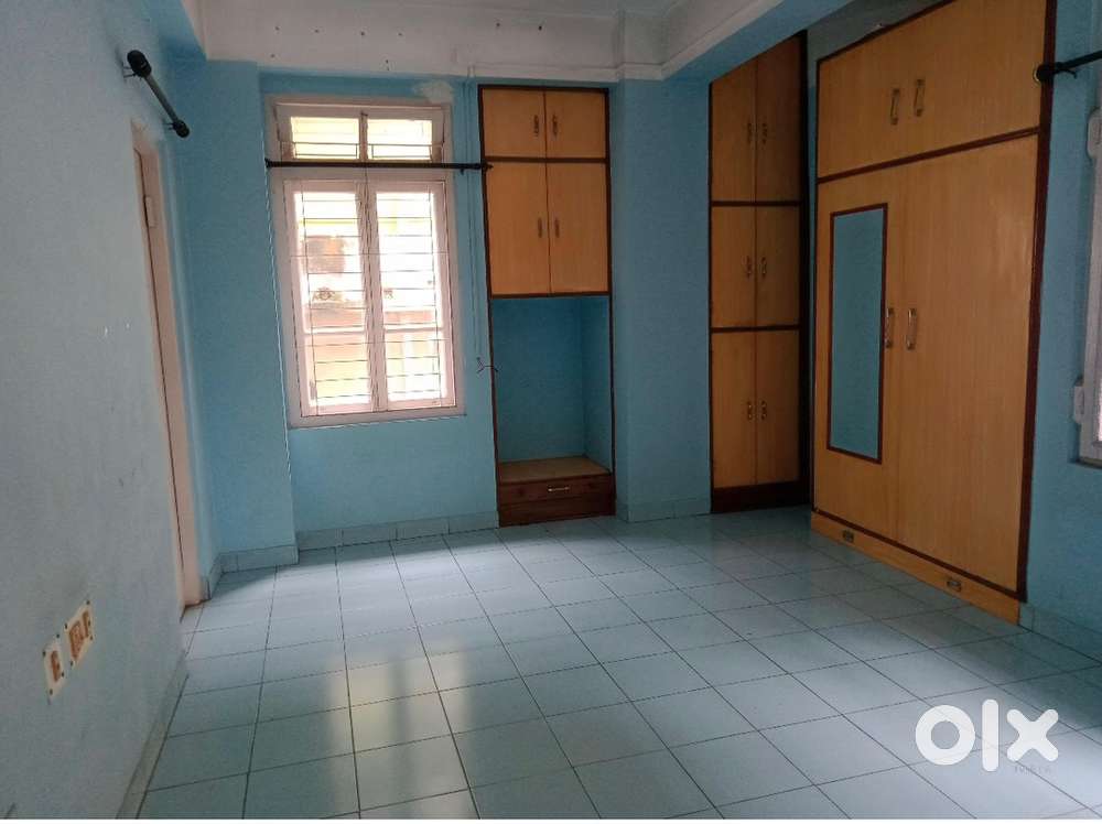 Independent Flat at GS Road near Hotel arista