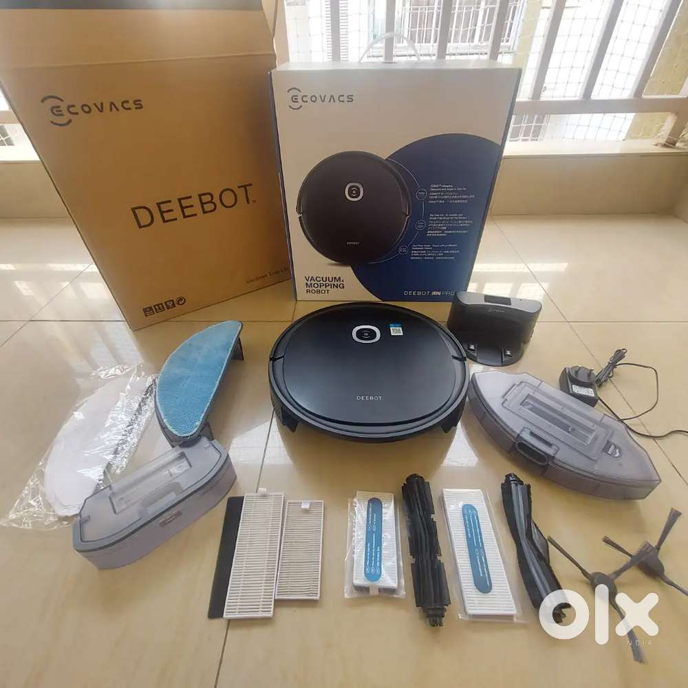 Ecovacs Robot 2 in 1 Wet and Dry vacuum &
mopping(Hardly Used)
