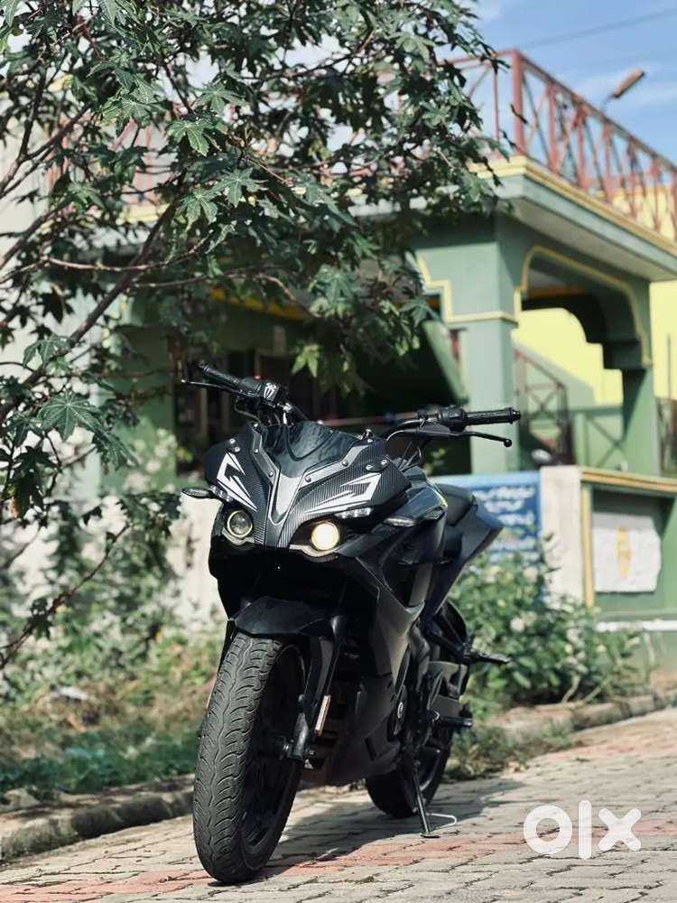 Bajaj RS 200 cc