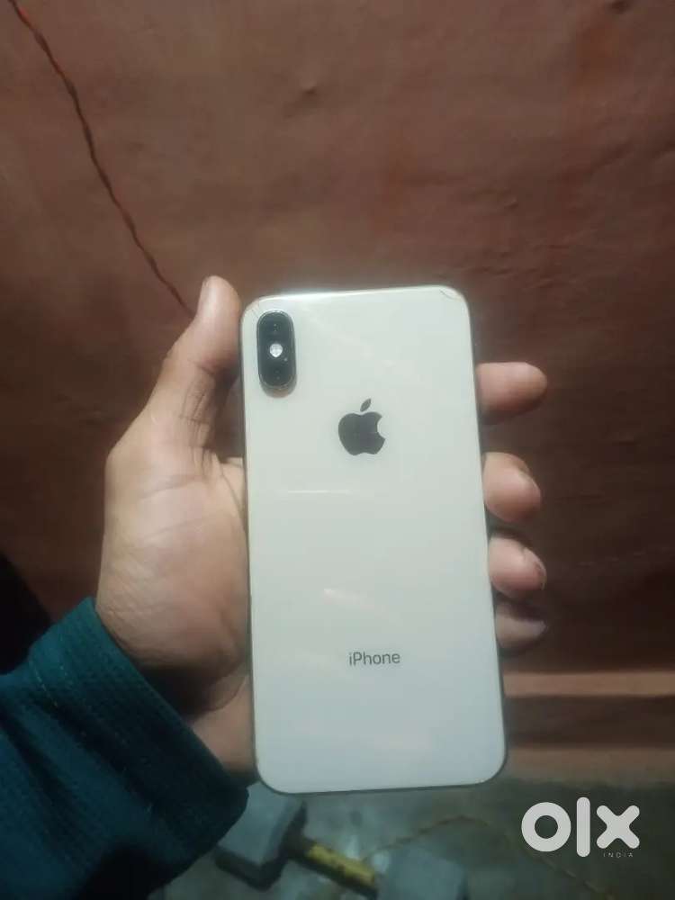 Iska display change hai our bettry change hai cemra