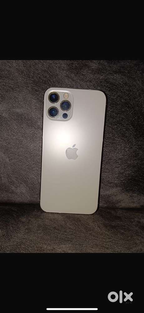 I phone 12pro gold colar
