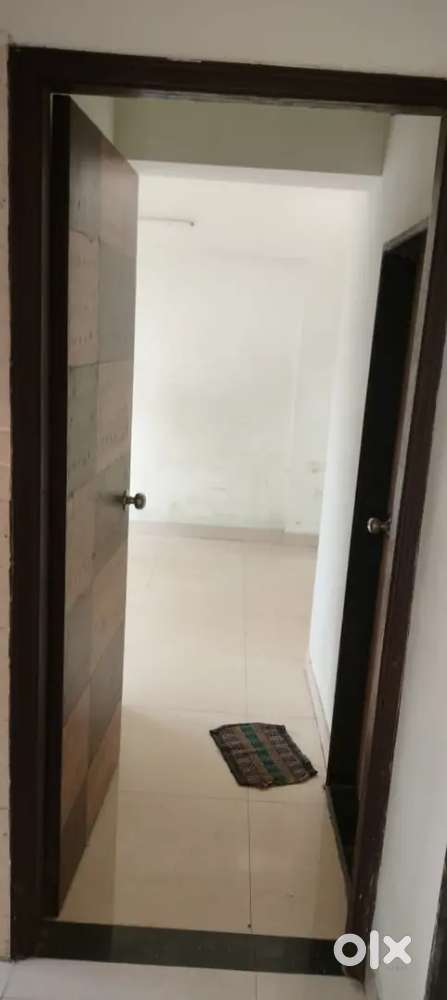 Fully Furnished 1 BHK for Heavy Deposit