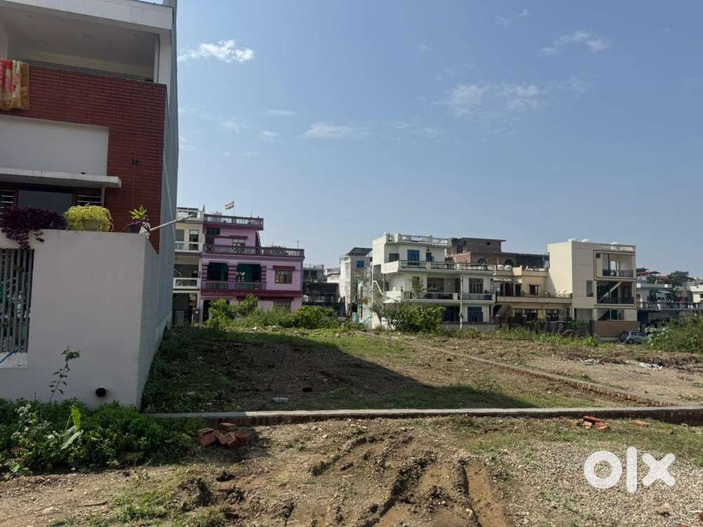 200 gaj plot for sale in madhuban enc