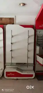 Showroom Furniture
