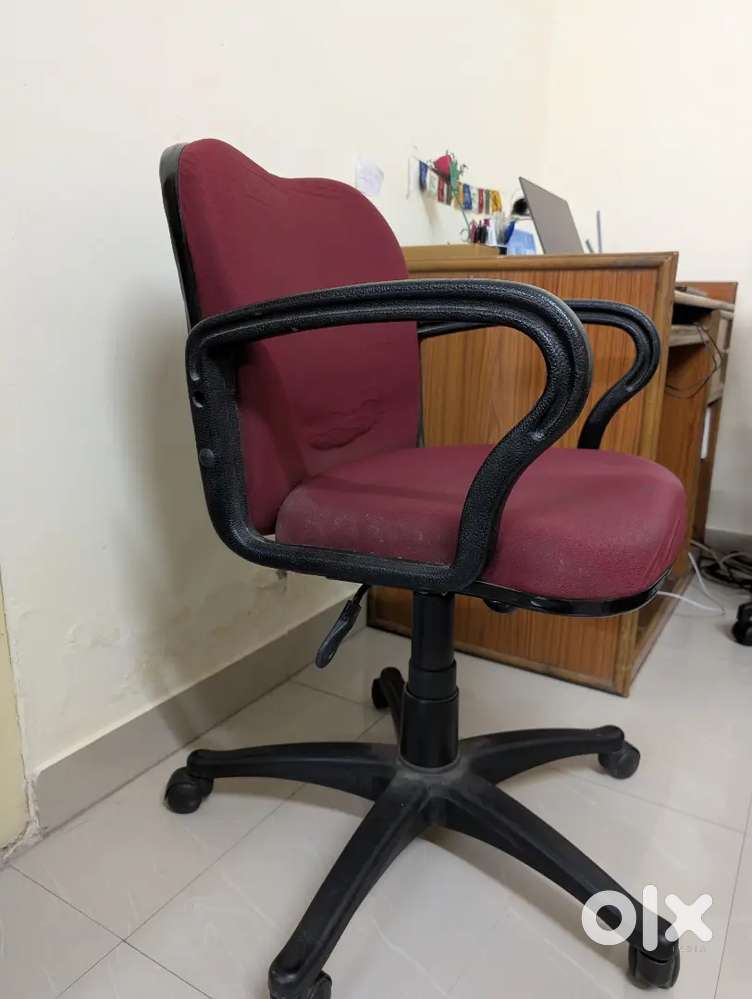 Godrej interior Chair for sale