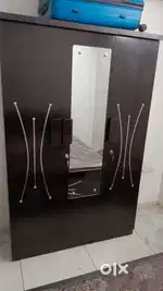 3 door wardrobe 993