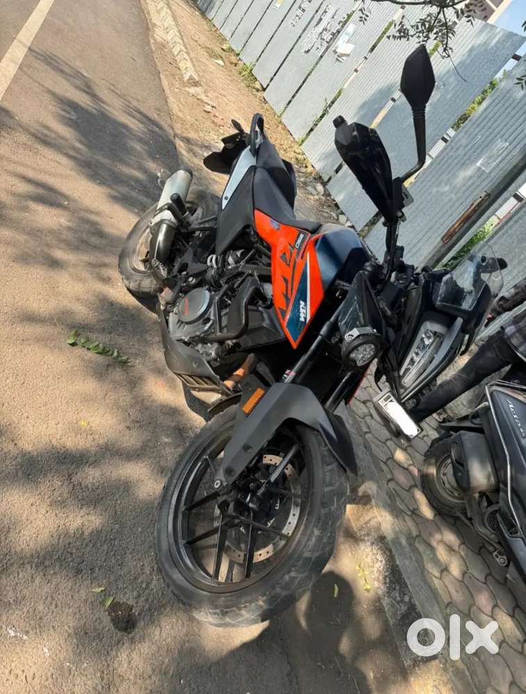 KTM Adventure 390