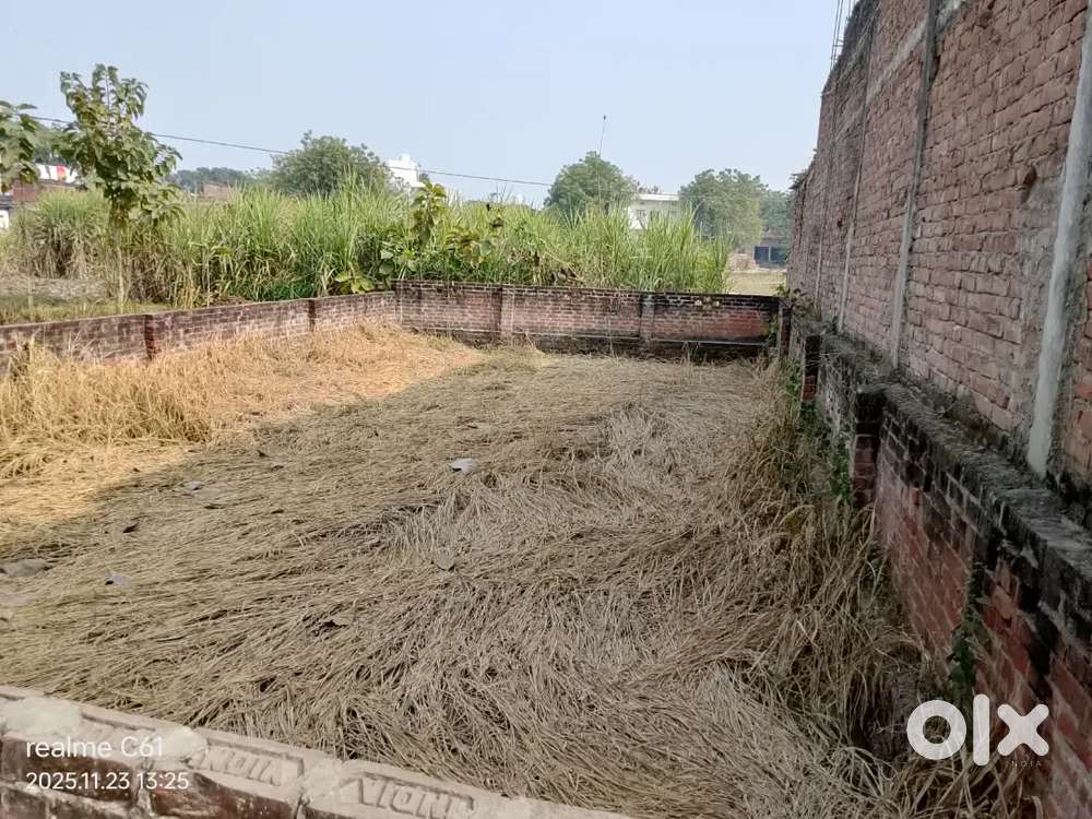 LOCATION:- AKHARI BYPASS, BACHCHAON VARANASI.