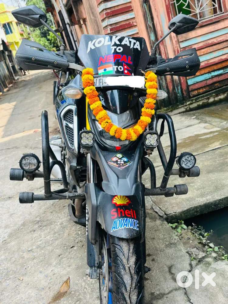 *Yamaha FZS-FI V3*

Bike for sale 3 Yr old

Total KM-47,000KM Run
