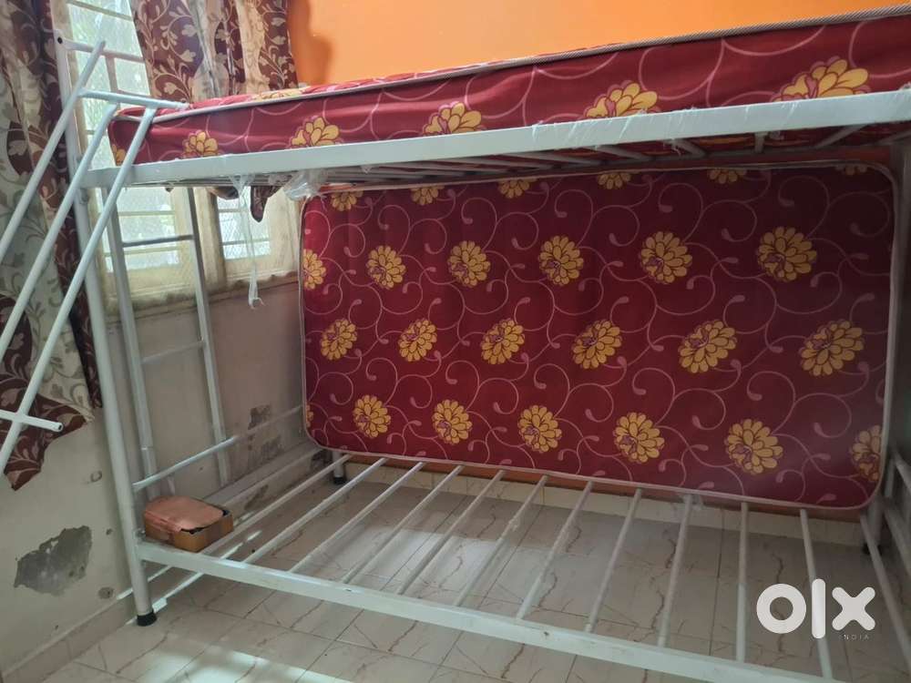 Bunk  bed 4/6