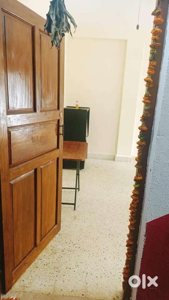 1 bhk semi furnished flat for long term rental