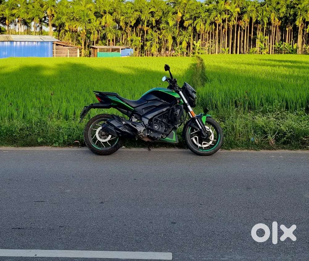 BAJAJ DOMINOR 400
