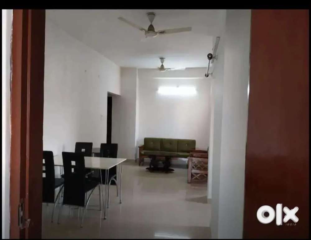 redy to move good location  fully furnish flat six mile