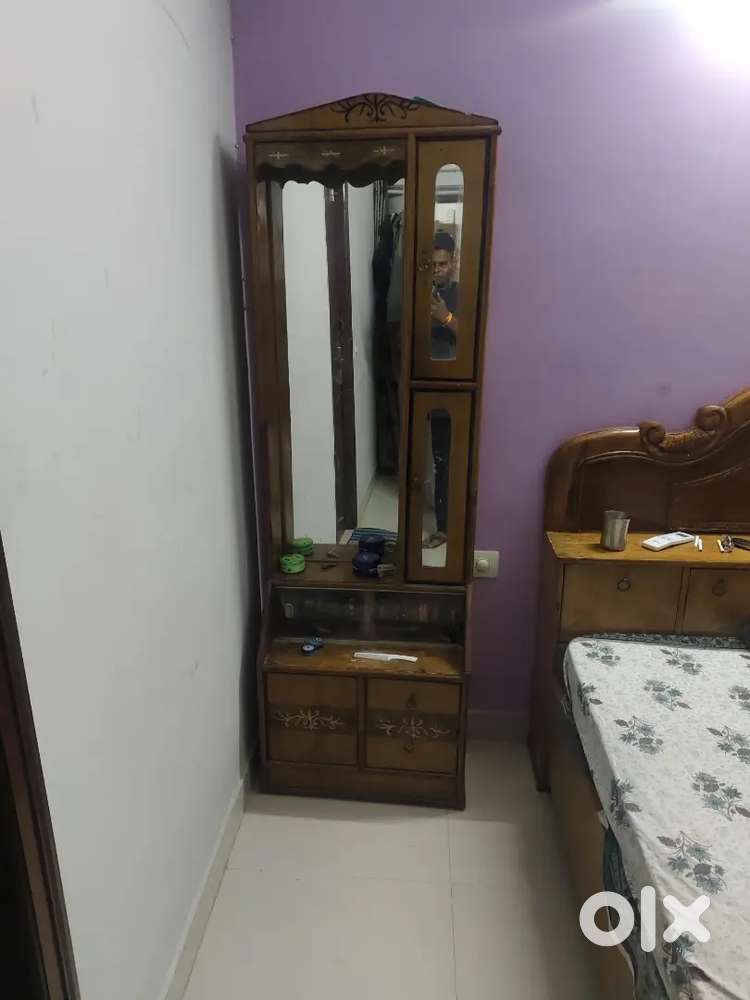 Double bed with dressing