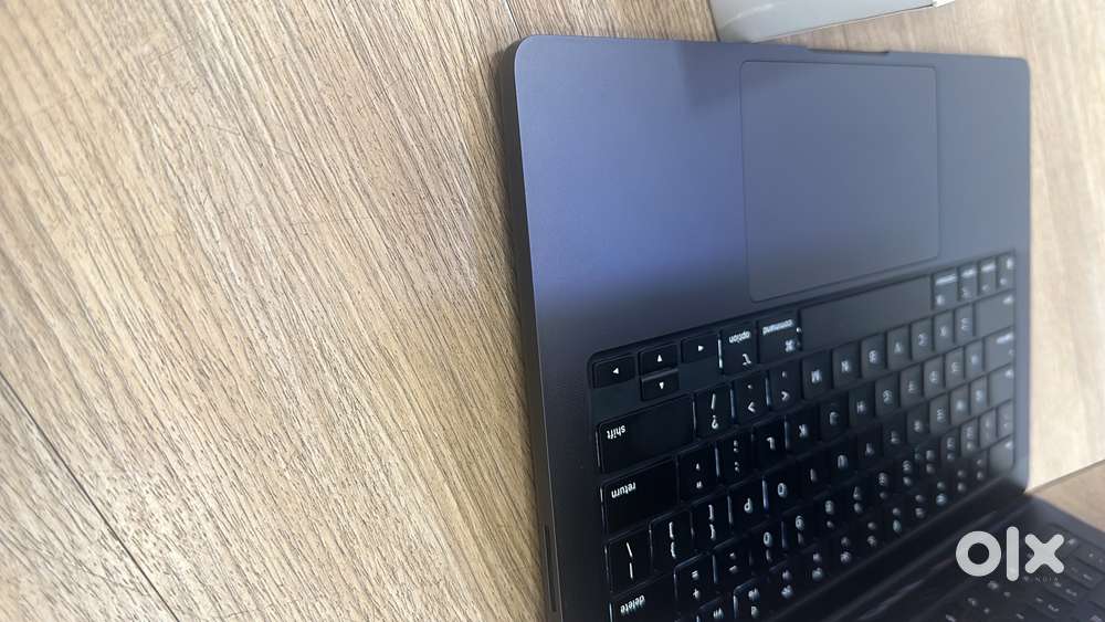 MACBOOK M3 PRO A2992