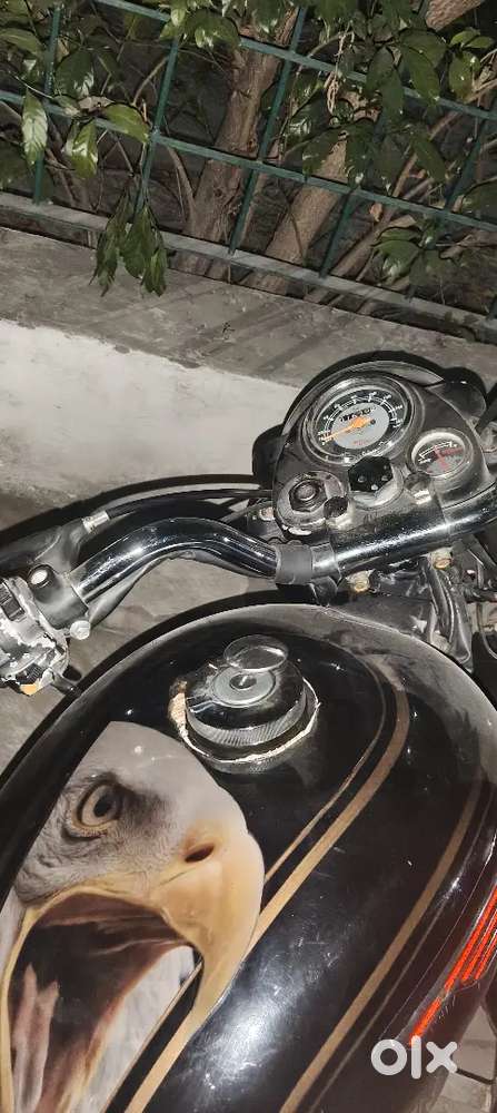 Royal Enfield bullet with opposite side gears