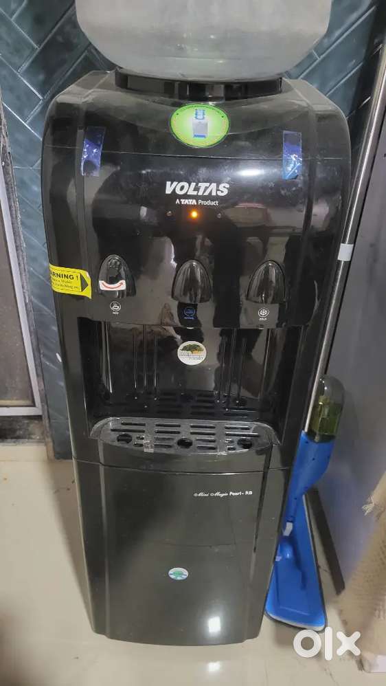 Voltas water dispenser