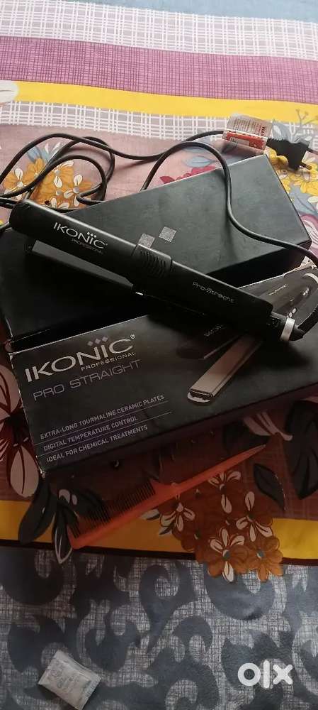 EKONIC professional hair straightener machine