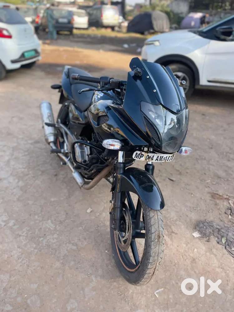BAJAJ PULSAR 220 (2012) MODEL