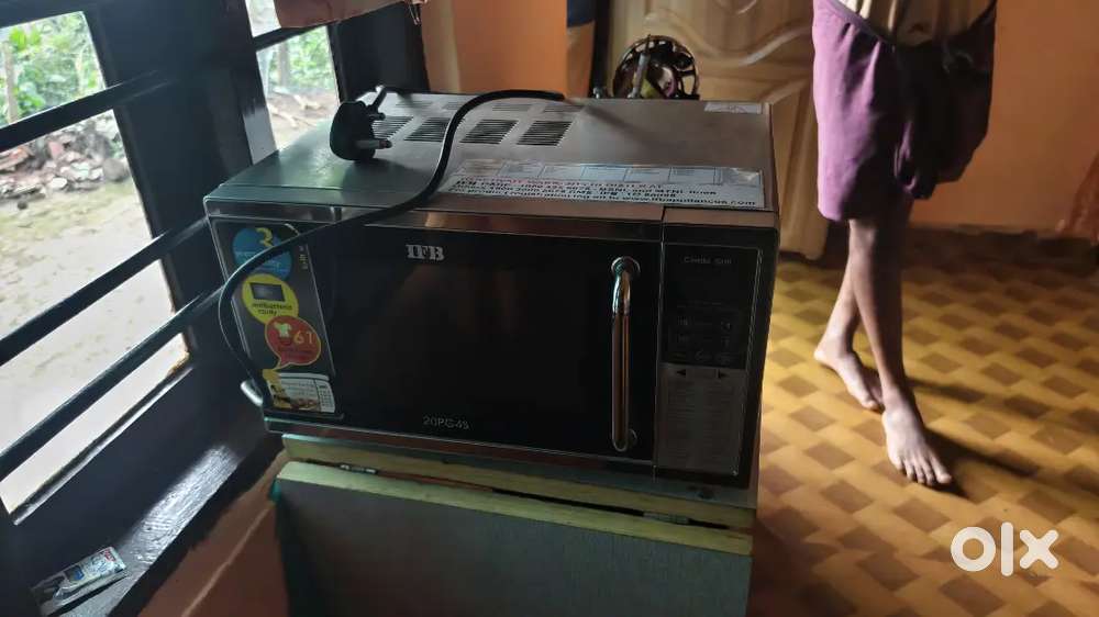 IFB MICROWAVE OVEN 20L