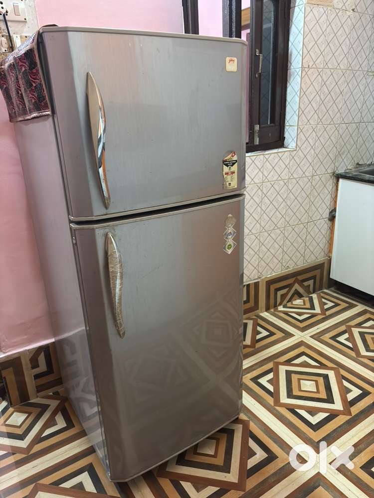 Whirlpool fridge 220 litre