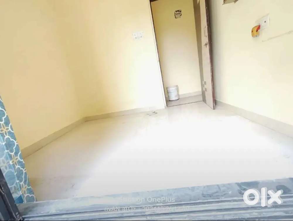 With Western toilet 1bhk flat availabl on Rent in ULWE