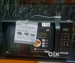 Microwave convection oven