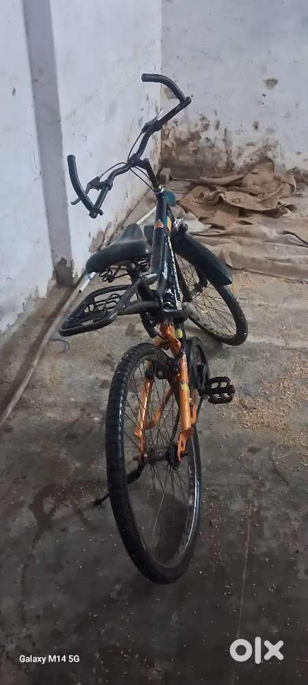 Very good condition new tire  new break good brand