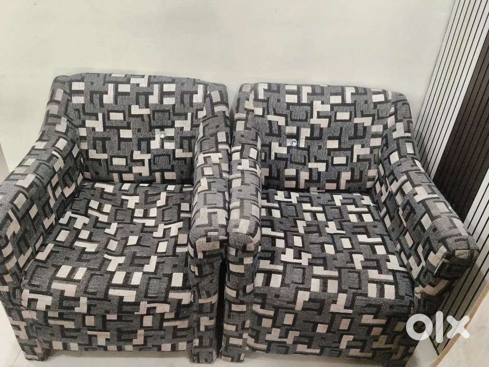 Sell sofa set