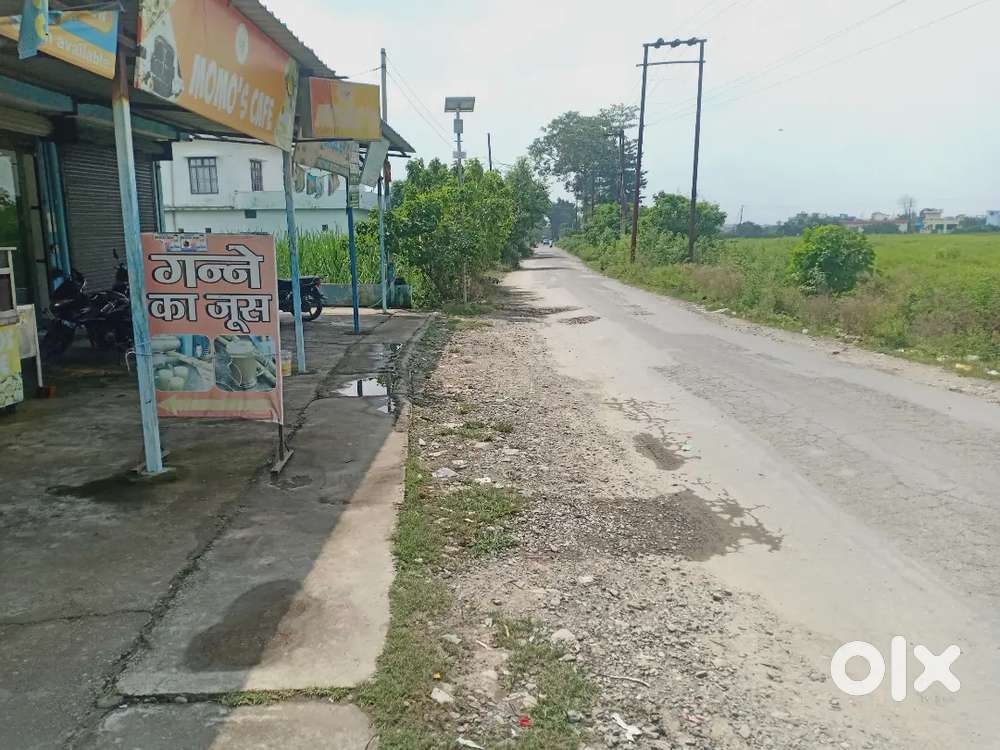 Hall and shops for rent