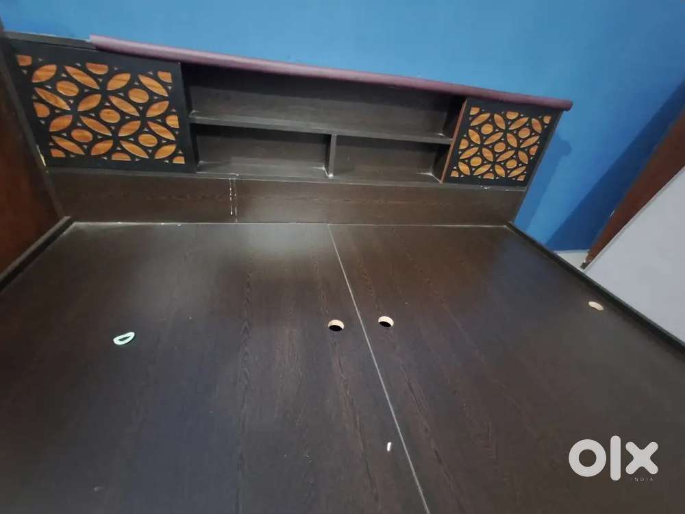 Flipkart brand Barewether Queen Size bed