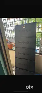 Shoe stand