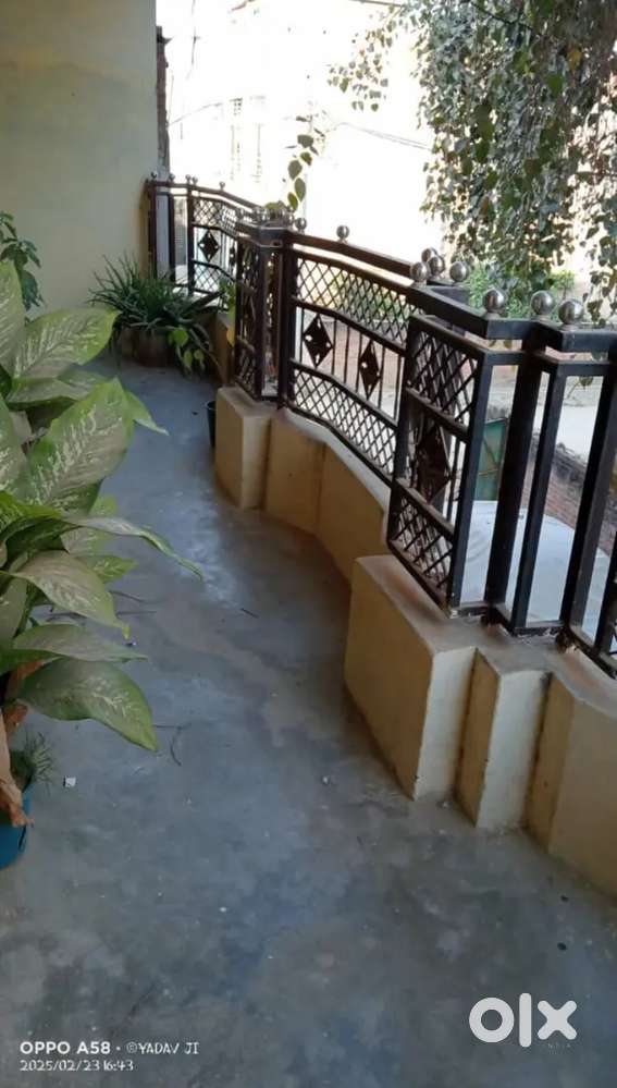 2 rooms 1 washroom 1 bathroom 1 kitchen best condition