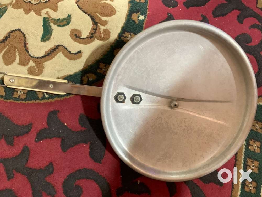 Hawkins 22liters pressure cooker