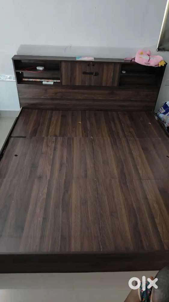 King size cot
