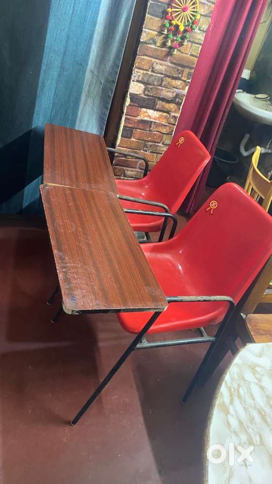 Study chair 2 peice excellent condition