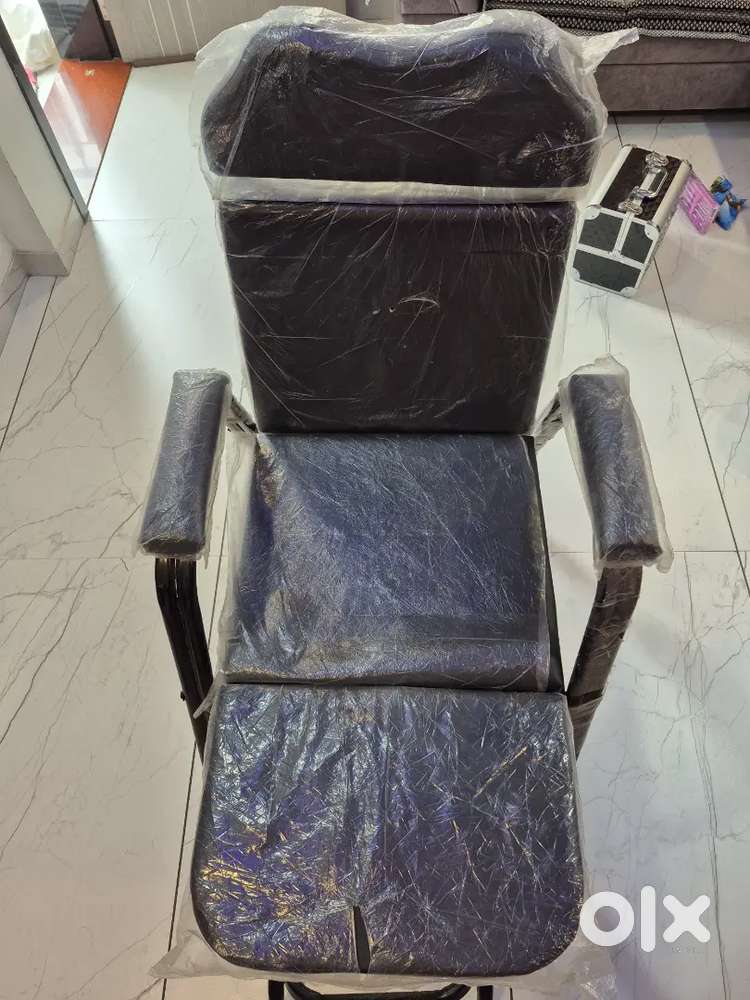 Facial chair