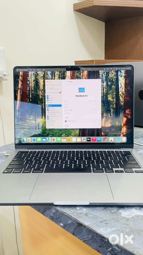 Apple MacBook AIR  13INCH STARLIGHT
