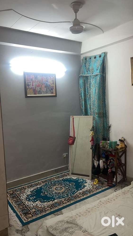 Need one room mate only for girl  2bhk  flate 2room