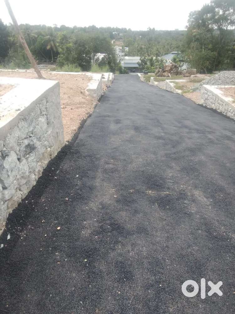 Residential plot 150 mtr mc road chanthavila 4,5,6 , 7 cent