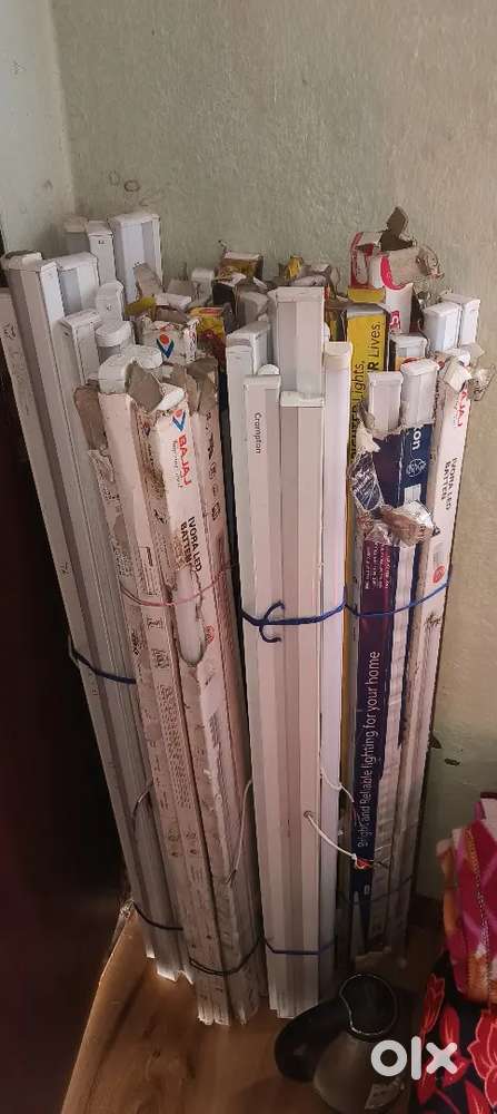 Bulk Used LED Tube Light in working condition 20W,40W–Crompton, Bajaj