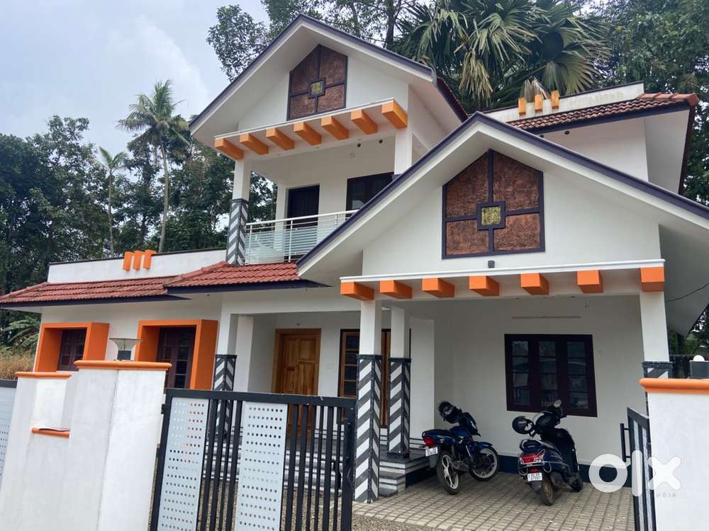 NEW.    HOUSE.      ETTUMANOOR.        KANKKARI