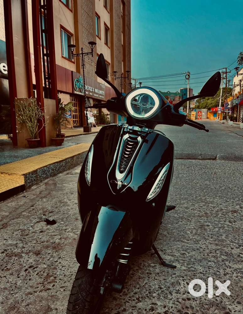 Chetak 3502 in new condition