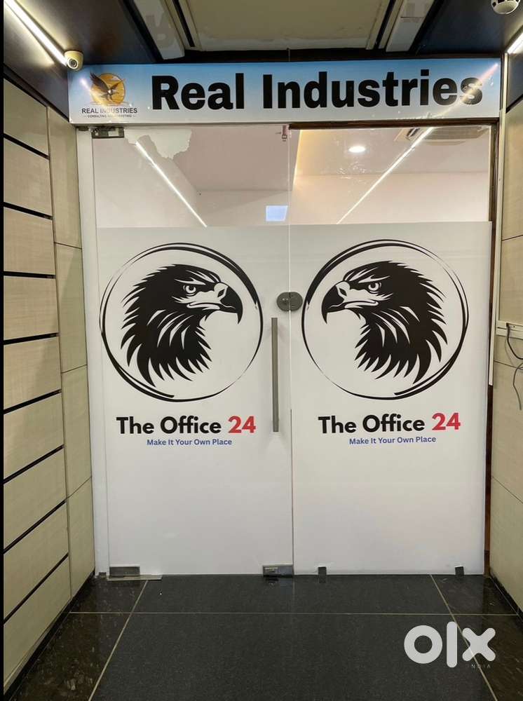 Furnished office on rent with service