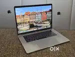 Apple Macbook Pro i7/16/512gb/5.5Gb Graphics  15inch Retina Touchbar