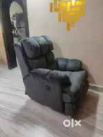 Recliner sofa