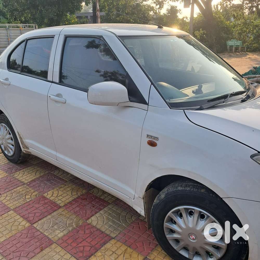 Maruti Suzuki Swift Dzire Tour 2015 Diesel Well Maintained